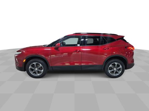 Used 2024 Chevrolet Blazer LT w/ Convenience Package AWD/4WD image 6
