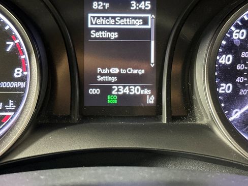 Used 2024 Toyota Camry SE image 21