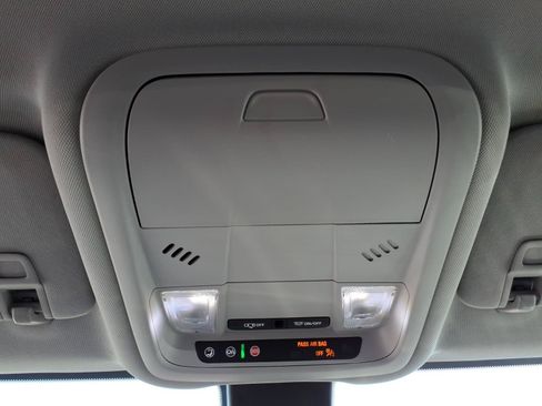 Used 2021 Chevrolet Equinox LT AWD/4WD image 22