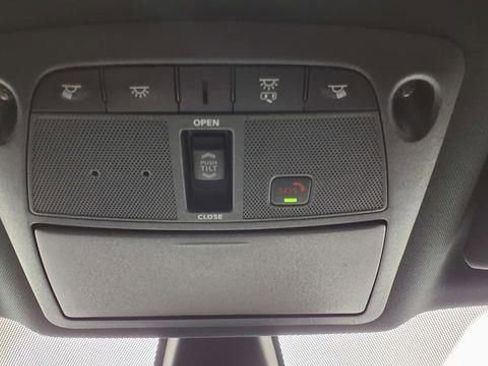 Used 2023 Nissan Maxima SR w/ Sport Mat Group image 22