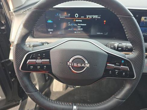 Used 2024 Nissan Ariya FWD image 15