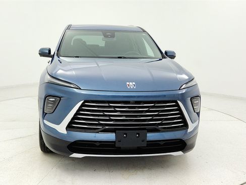 Used 2025 Buick Enclave Preferred image 7