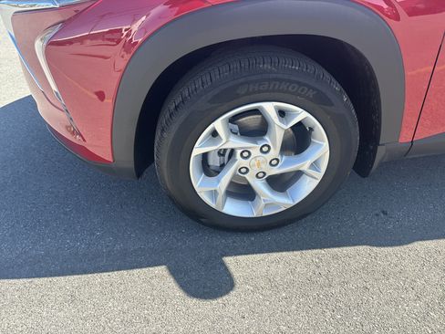 New 2026 Chevrolet Trax LS w/ LS Convenience Package image 11