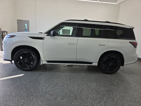 New 2026 INFINITI QX80 4WD w/ Sport Exterior Package image 2