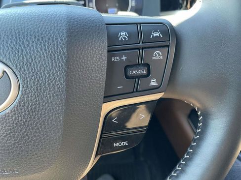 Used 2025 Toyota Crown Signia image 35