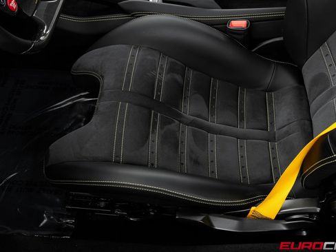 Used 2022 Ferrari F8 Tributo image 45