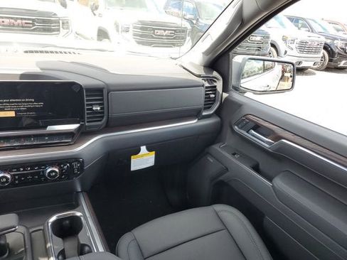 New 2026 GMC Sierra 1500 SLT w/ SLT Premium Package image 16