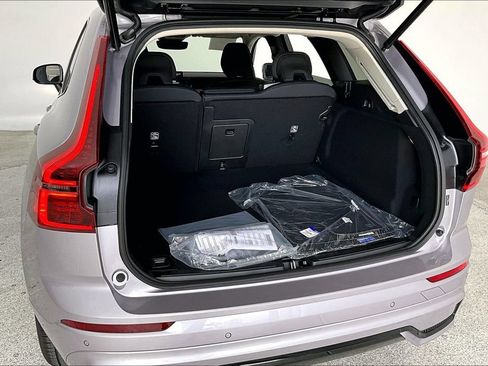 New 2026 Volvo XC60 B5 Core AWD/4WD image 42