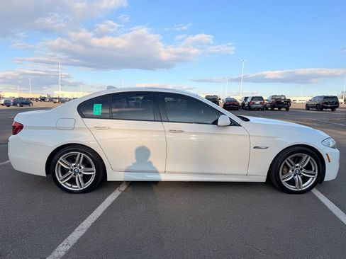 Used 2013 BMW 550i xDrive Sedan image 6