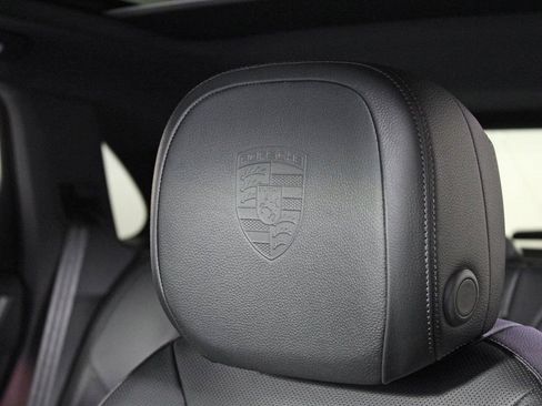 Certified 2025 Porsche Cayenne image 15