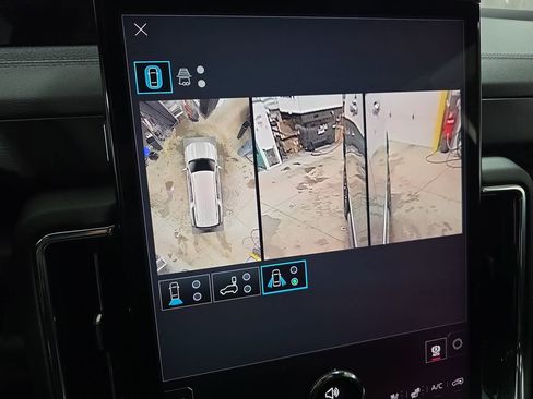 New 2026 GMC Yukon XL Denali w/ LPO, Floor Liner Package image 29