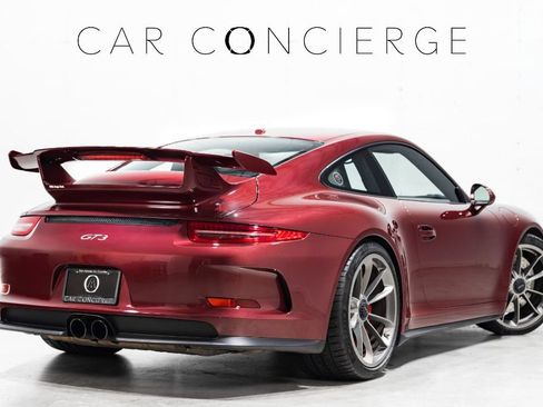 Used 2015 Porsche 911 GT3 RWD image 5