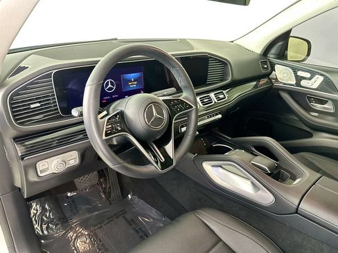 Certified 2024 Mercedes-Benz GLE 450 4MATIC image 9