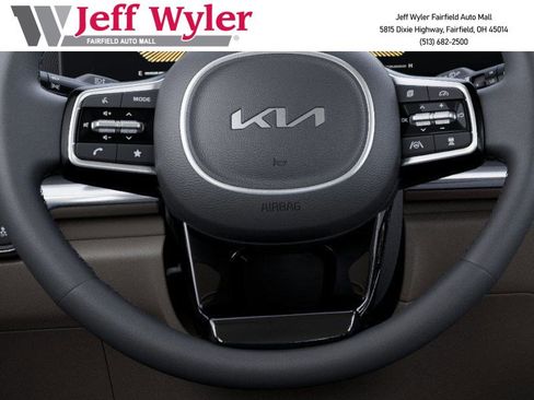 New 2026 Kia Carnival LXS image 23