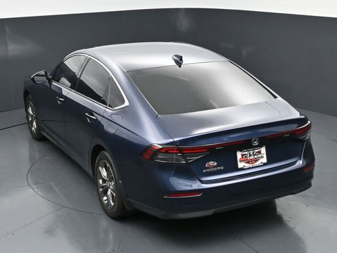 Used 2023 Honda Accord EX image 29