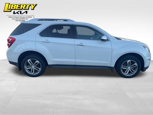 Used 2016 Chevrolet Equinox LTZ w/ Enhanced Convenience Package image 8