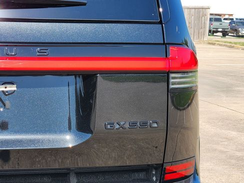 Used 2024 Lexus GX 550 w/ Accessory Package (Z1) AWD/4WD image 16