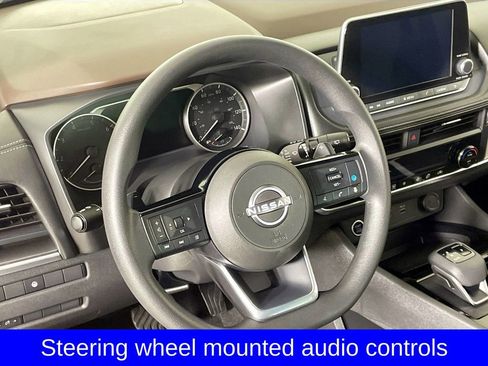 Used 2023 Nissan Rogue SV image 14