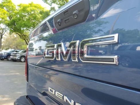 Used 2025 GMC Sierra 1500 Denali Ultimate image 6