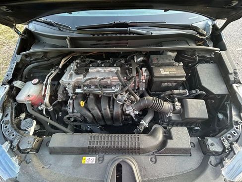 Used 2022 Toyota Corolla LE FWD image 11