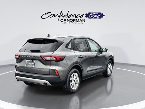 Used 2025 Ford Escape Active FWD image 8