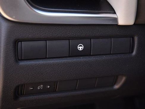 Certified 2023 Nissan Rogue SV image 11