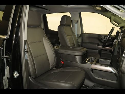 Used 2020 Chevrolet Silverado 1500 LTZ w/ LTZ Premium Package image 32