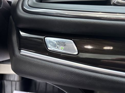 Used 2019 Buick Enclave Essence image 27