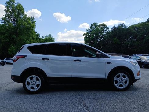 Used 2017 Ford Escape S FWD image 5