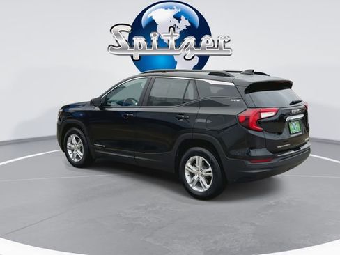 Used 2023 GMC Terrain SLE w/ Driver Convenience Package image 7