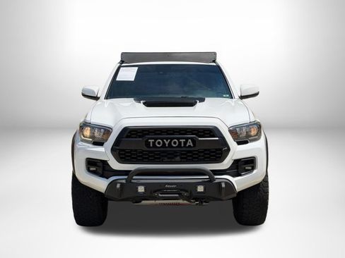 Used 2019 Toyota Tacoma TRD Pro AWD/4WD image 9