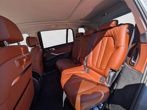 New 2026 BMW X7 xDrive40i image 17