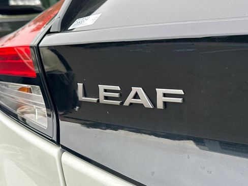 Certified 2025 Nissan Leaf S FWD image 7
