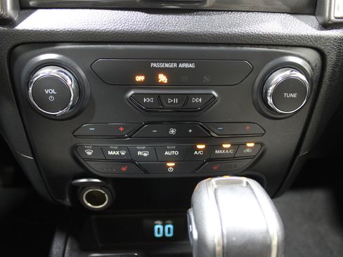 Used 2019 Ford Ranger Lariat w/ Equipment Group 501A Mid image 24