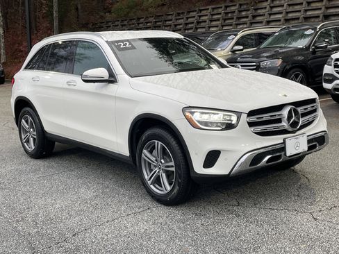 Certified 2022 Mercedes-Benz GLC 300 4MATIC w/ Driver Assistance Package image 4