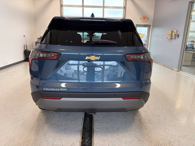 New 2027 Chevrolet Equinox LT AWD/4WD image 7