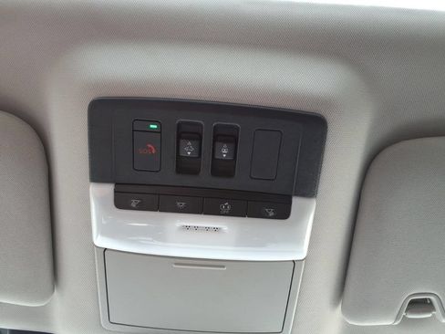Used 2023 Nissan Pathfinder Platinum w/ Cargo Package AWD/4WD image 26
