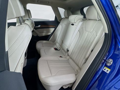 Used 2023 Audi Q5 e Premium Plus image 17