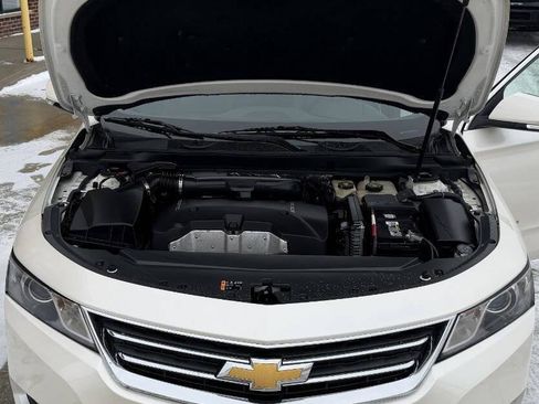 Used 2014 Chevrolet Impala LT w/ Convenience Package image 33