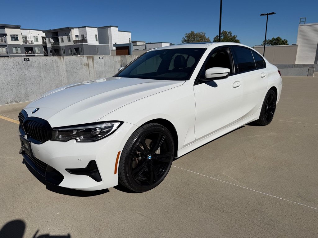Used 2019 BMW 330i xDrive Sedan w/ Premium Package AWD/4WD image 3