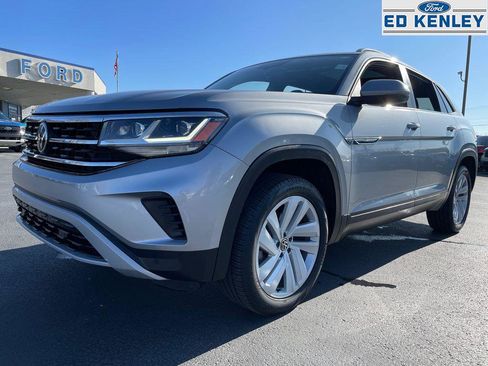 Used 2021 Volkswagen Atlas Cross Sport SE w/ Panoramic Sunroof Package image 1