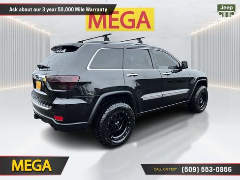 Used 2013 Jeep Grand Cherokee Overland w/ Advance Technology Group AWD/4WD image 6