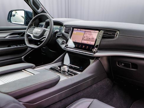 New 2026 Jeep Grand Wagoneer Limited w/ Premium Group II AWD/4WD image 13