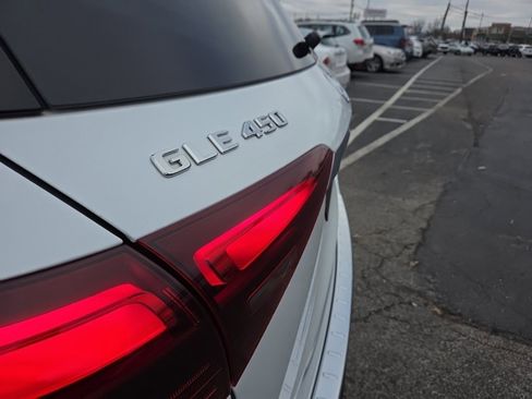 Used 2025 Mercedes-Benz GLE 450 4MATIC image 11