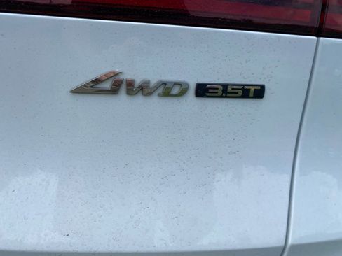 Used 2023 Genesis GV70 3.5T Sport AWD/4WD image 5