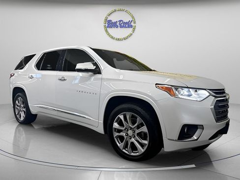 Used 2018 Chevrolet Traverse Premier w/ Driver Confidence II Package FWD image 7