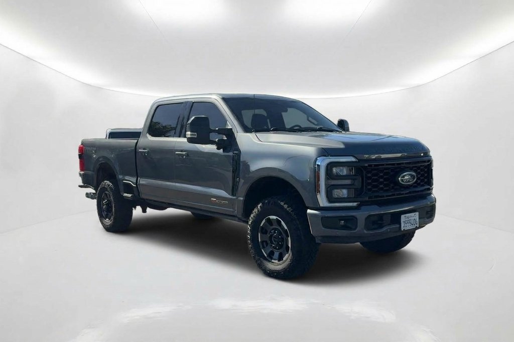 Used 2024 Ford F350 Lariat w/ Lariat Ultimate Package AWD/4WD image 3