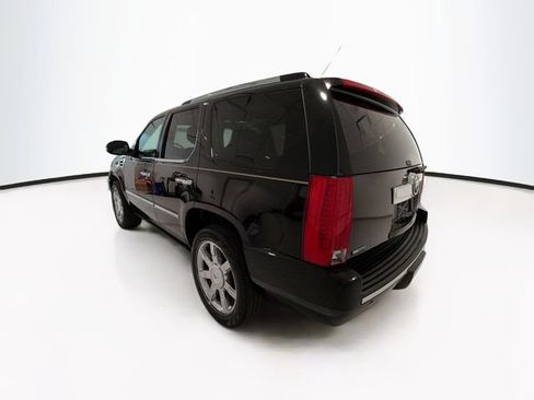 Used 2010 Cadillac Escalade Premium AWD/4WD image 5