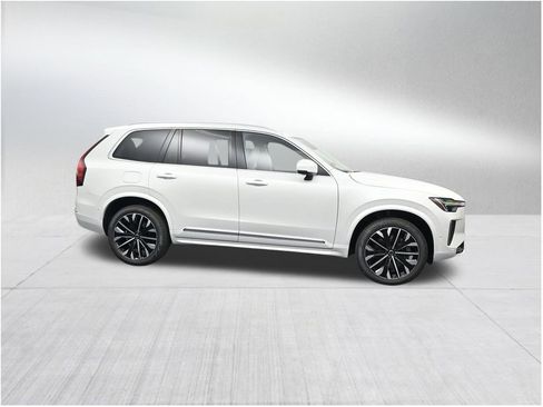 New 2026 Volvo XC90 T8 Ultra w/ Protection Package Premier AWD/4WD image 6