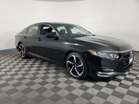 Used 2020 Honda Accord Sport image 2